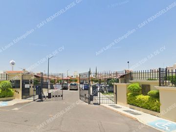 100% Garantizada por Contrato: Casa Adjudicada en El Pueblito