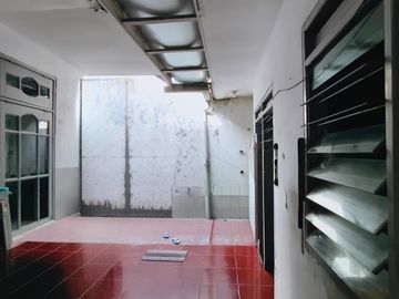 Jual Cepat - Rumah 1 lantai siap huni di Nirwana Eksekutif
