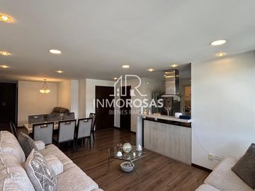 Impecable Departamento con ascensor 3 Dorm, 2 Parq. Sector Santa Lucía Norte de Quito