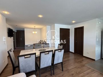 Impecable Departamento con ascensor 3 Dorm, 2 Parq. Sector Santa Lucía Norte de Quito