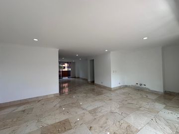 Apartamento en arriendo en El Tesoro, El Poblado
