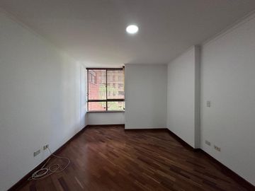 Apartamento en arriendo en El Tesoro, El Poblado