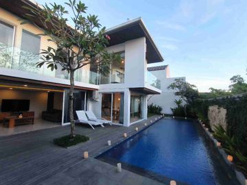 Villa View Laut dan Perbukitan di Kawasan Elite Ungasan
