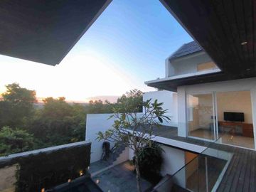 Villa View Laut dan Perbukitan di Kawasan Elite Ungasan
