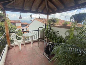 VENTA  CASA LAGOS DEL CACIQUE. CONJUNTO TESORO DEL CACIQUE