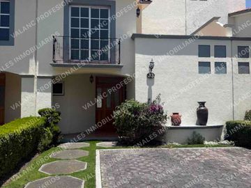 CASA en RENTA dentro de Fraccionamiento Metepec Asunción