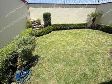 CASA en RENTA dentro de Fraccionamiento Metepec Asunción