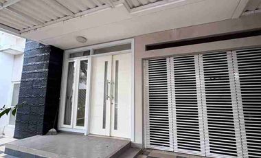 Disewakan Rumah renov semifurnish di Maple Summarecon Bekasi