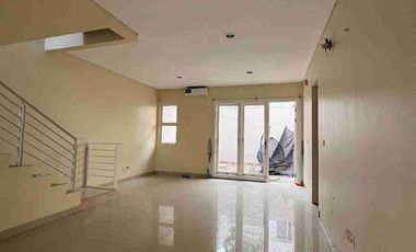 Disewakan Rumah renov semifurnish di Maple Summarecon Bekasi