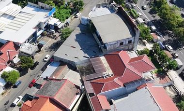Rumah siap huni terawat hook di tengggilis utara dengan konsep taman 700m2 di luas tanah 1100m2 ada 5 kamar tidur