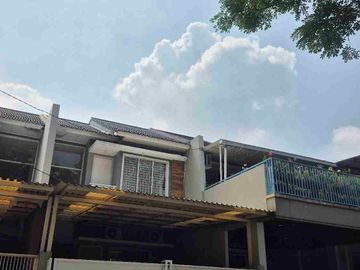 DISEWAKAN RUMAH RAPI SIAP HUNI KAMAR 3+1 DI REGENCY MELATI MAS SERPONG