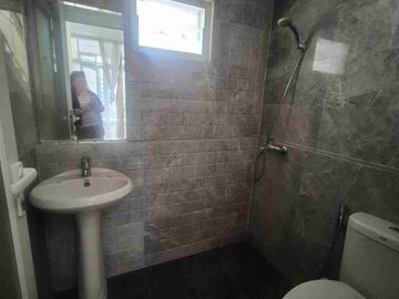DISEWAKAN RUMAH RAPI SIAP HUNI KAMAR 3+1 DI REGENCY MELATI MAS SERPONG