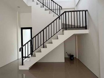 Dijual Ruko La Vallee Area Komersil Citra Garden Serpong
