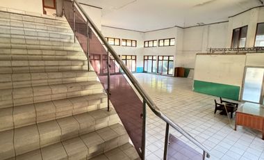 Bangunan komersial di raya kendangsari luas 2.000m2 cocok buat kantor, gudang,office posisi dekat area industri