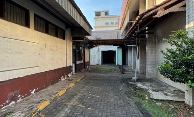 Bangunan komersial di raya kendangsari luas 2.000m2 cocok buat kantor, gudang,office posisi dekat area industri