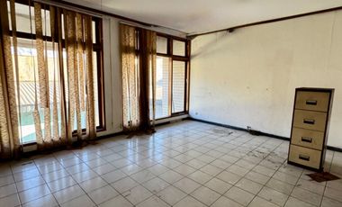 Bangunan komersial di raya kendangsari luas 2.000m2 cocok buat kantor, gudang,office posisi dekat area industri