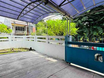 Dijual Rumah Mewah Di Dukuh Kupang Surabaya Barat Harga Nego