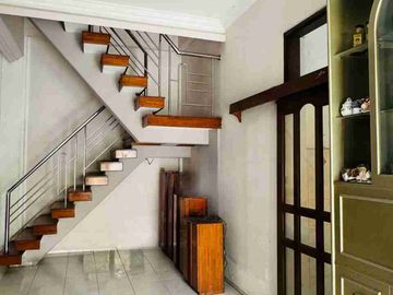 Dijual Rumah Mewah Di Dukuh Kupang Surabaya Barat Harga Nego