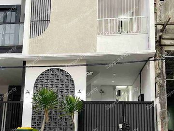 Kost Aktif Full Furnished Ketintang Surabaya