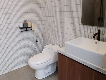 Brand New Rumah 2 Lantai Semi Furnished & Siap Huni di Komplek Cinere