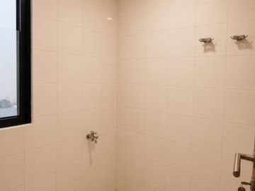 Dijual Rumah Brand New 2 Lantai Plus Basement Siap Huni di Serua, Ciputat Dekat Stasiun Sudimara