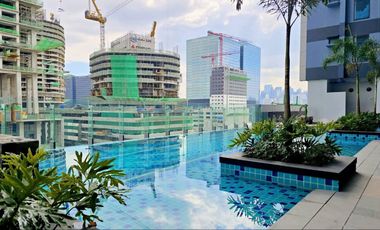 Studio unit condo for sale in Bridgetowne Pasig City in OPUS MALL, near Ortigas, Eastwood City, Marikina, c5 road, and Next BGC