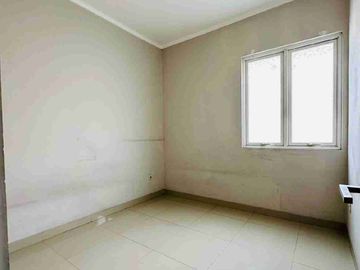 Rumah Disewakan Didalam Cluster dengan 4 KT Carport 2 Mobil di Summarecon Bekasi