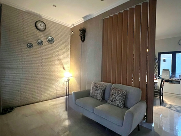 Di Jual Rumah 2 Lantai Dekat Akses Tol dan Pasmod BSD Nusaloka Tangsel, Dn