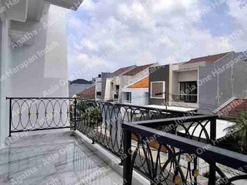 Rumah mewah Baru Duren Sawit Jakarta Timur turun 300juta jadi 3,2miliar