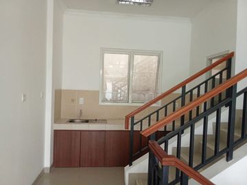 DISEWAKAN Ruko Goldfinch North Gading Serpong Tangerang