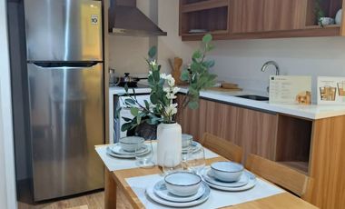 Flood Free Condo for sale in Q.C 2 bedrooms with balcony