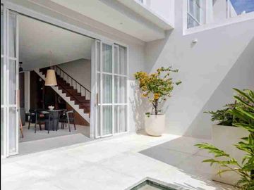 Villa tegal cupek kerobokan