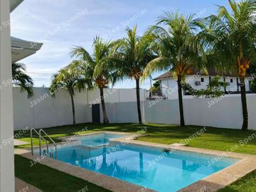 Modern 3BR with 2 bathroom villa, and private swimming pool