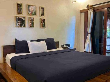 High-Occupancy 6-Bedroom Villa in Seminyak's Pink Zone