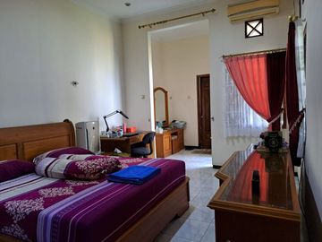 Dijual Rumah 2 Lantai Siap Huni di Jl. Papa Soekarno Hatta, Malang