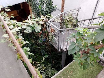 rumah bagus strategis mainroad sayap riau bandung
