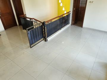 Rumah siap huni di Puri Mediterania