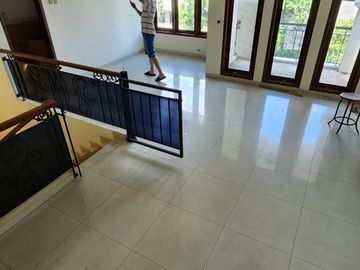Rumah siap huni di Puri Mediterania