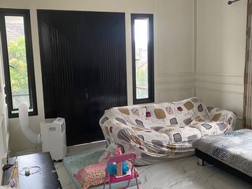 Rumah Siap Huni 3 Lantai Dalam Cluster Dekat Exit Tol Kopo