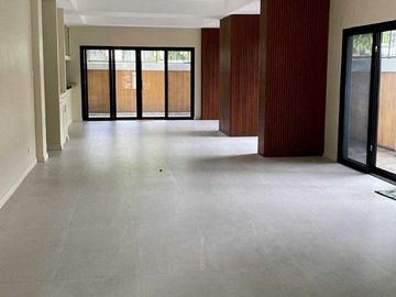 5 Bedroom House and Lot for Sale at Hillsborough Alabang Village, Muntinlupa City