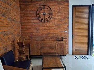 Rumah bagus 3 lantai full Funished  di cigadung bandung