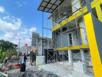 Rumah Kos baru 2 lantai ( siap Huni ) jual murah di UNNES patemon Lingkungan kos