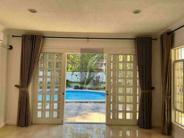 Ayala Alabang House for Rent