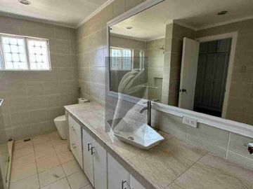 Ayala Alabang House for Rent