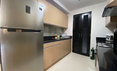Two Maridien 2 Bedroom with Parking Slot BGC Taguig Fort Bonifacio