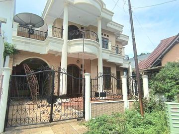 3.7M Villa Melati Mas Rumah Luas Lokasi Strategis