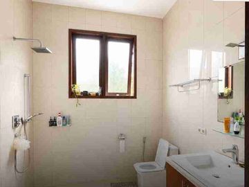 JUAL Rumah Mewah Siap Huni The Green BSD, An Fl