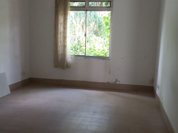 Rumah di Kota Baru Parahyangan, Bagus Luas Tatar Ratna Sasih