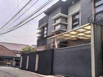 Rumah Bagus 2 Lantai di Sukaluyu Dekat Gasibu Gedung Sate