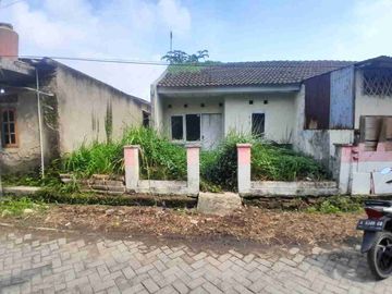 Rumah Rusak Luas 84 Meter di Taman Banten Lestari Include BN -Rp.130 Jt